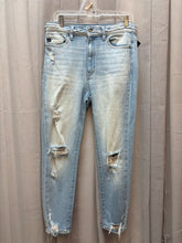 SIZE 11 KANCAN LIGHT WASH Jeans