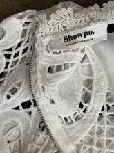 SIZE 0 SHOWPO White Dress