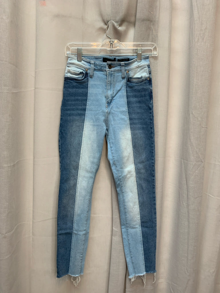 SIZE 3 KENDALL & KYLIE Jeans