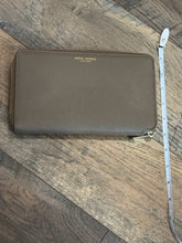 HENRI BENDEL Wallets