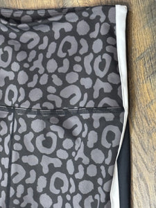 SIZE L EMILY MCCARTHY Active Bottoms