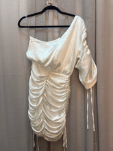 SIZE 4 CLUB L LONDON White Dress