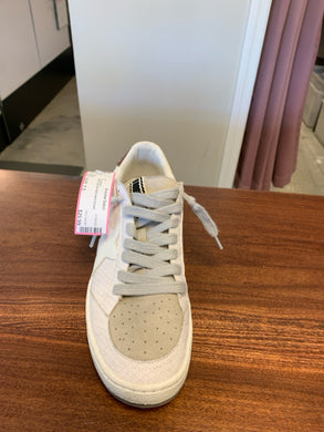 SIZE 7.5 SHU SHOP Sneakers