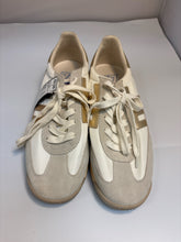 SIZE 9 BACK 70 Sneakers