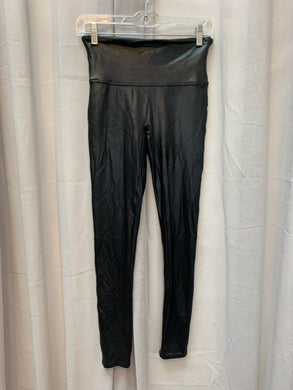 Size M SPANX Leggings.