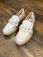 SIZE 8.5 DOLCE VITA Loafers