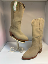 SIZE 6.5 MIA Boots