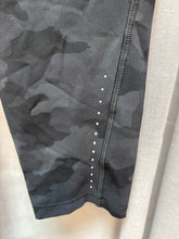 SIZE 6 LULULEMON Active Bottoms
