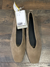 SIZE 6 H & M Flats