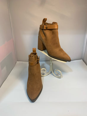 SIZE 6.5 SM NEW YORK Booties