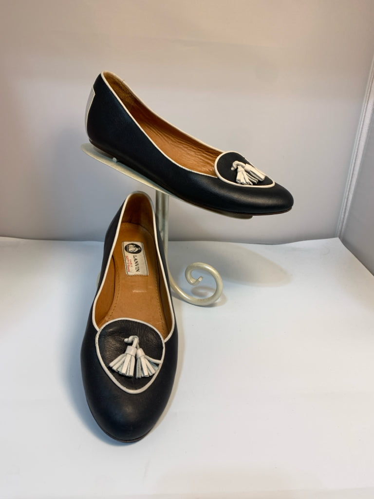 SIZE 8.5 LANVIN Loafers