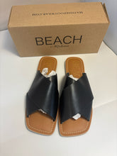 SIZE 8 BEACH BY MATISSE Sandals