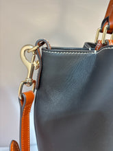 DOONEY & BOURKE Crossbody