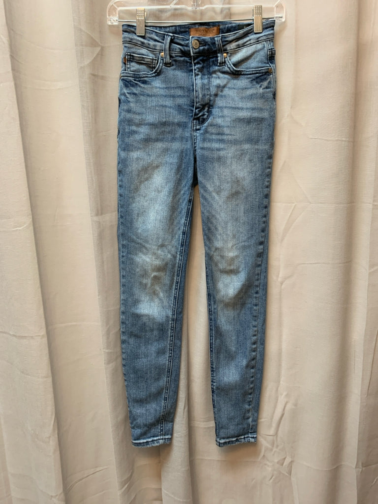 SIZE 0 JUDY BLUE Jeans