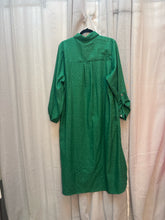 SIZE 2X SPIN Green Dress