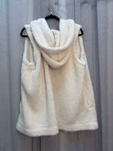 SIZE XL KOOLABURRA Cream Outerwear