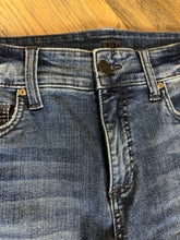 SIZE 8 KUT FROM THE KLOTH Jeans