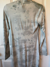 SIZE M ISLAND DREAMING Dress