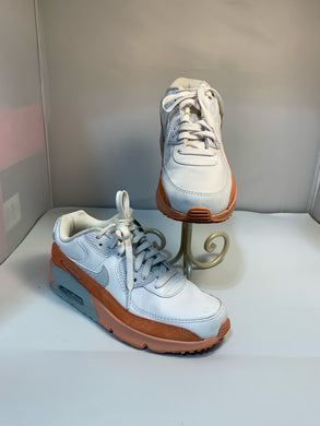 SIZE 6.5 NIKE Sneakers