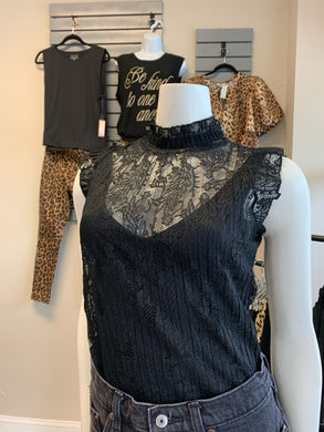 SIZE S FOREVER 21 Tops