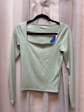 SIZE M HOLLISTER Tops