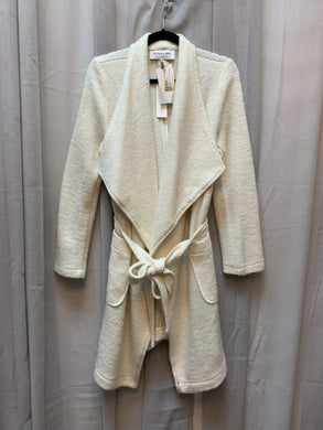 Size M CUPCAKES AND CASHMERE cardigan