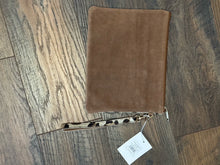 THE ROYAL STANDARD Wristlets