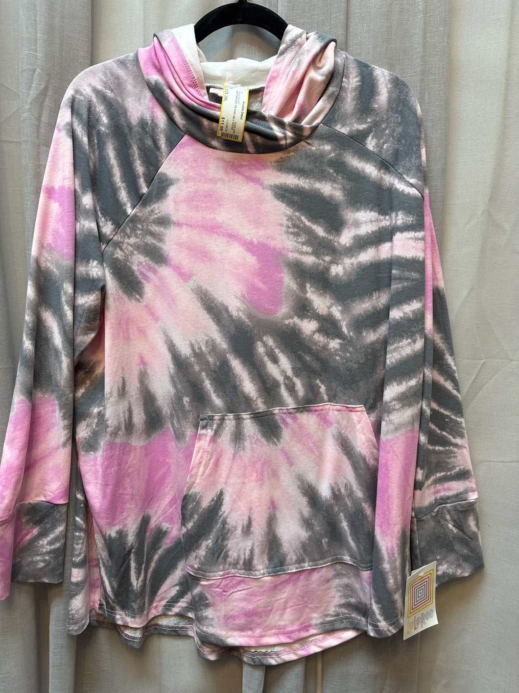 SIZE 2XL LULAROE SWEATSHIRT