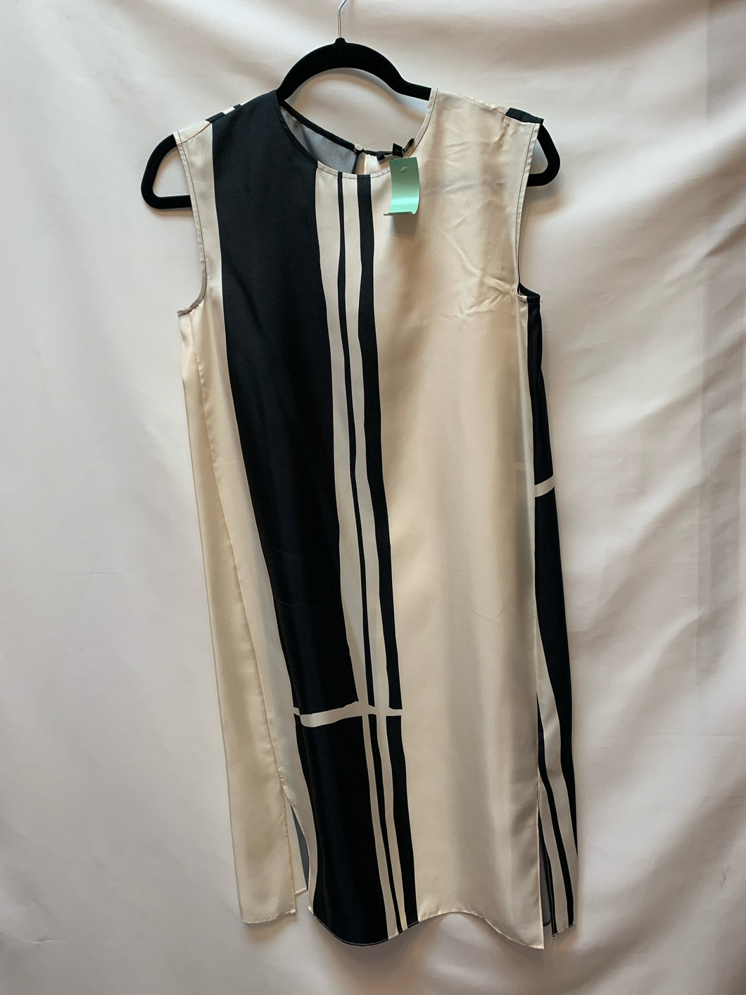 SIZE S THEORY Dress
