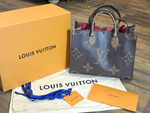 LOUIS VUITTON Tote