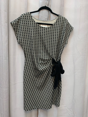 SIZE M ANTHROPOLOGIE Dress