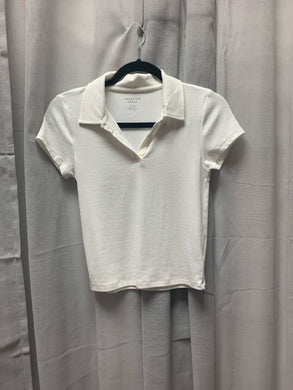 SIZE M American Eagle Tops
