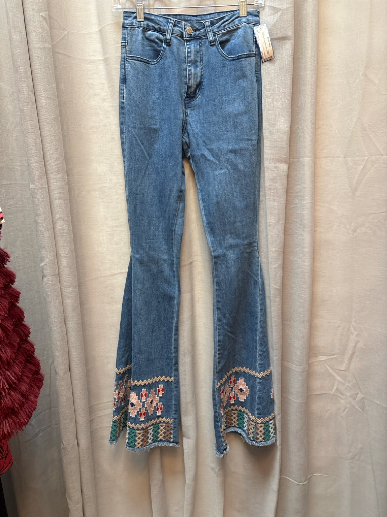 SIZE S SAINTS & HEARTS Jeans