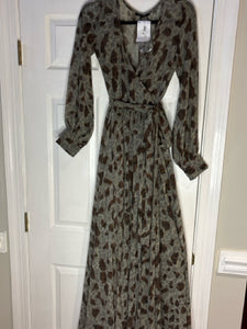 SIZE M OLIVACEOUS Dress