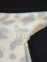 SIZE L TAIL Active Jackets