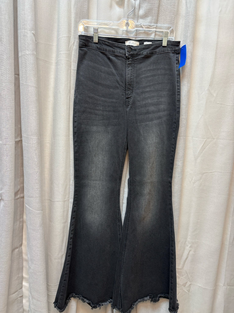 SIZE 9 KANCAN Jeans
