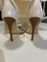 SIZE 9 MICHAEL KORS Heels