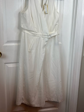 SIZE M ADELYN RAE Jumpers