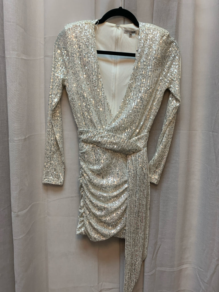 SIZE XS FASHION NOVA Dress