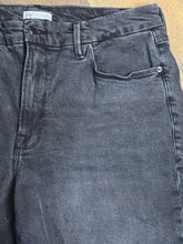 SIZE 15 GOOD AMERICAN Jeans