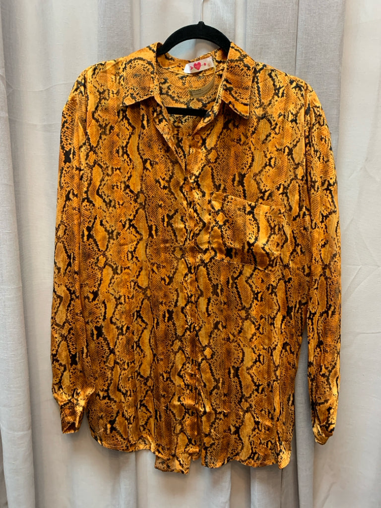 SIZE L BUDDY LOVE Shirt