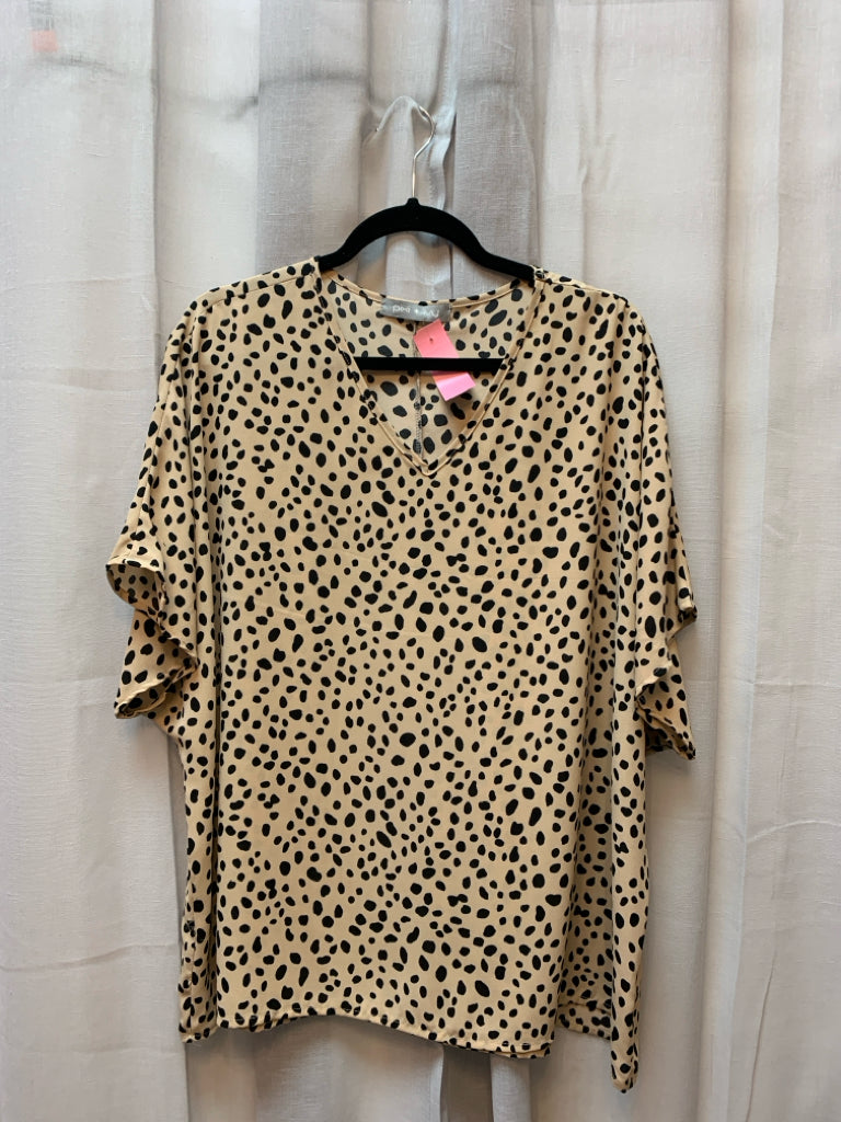 SIZE S PIXI + IVY Tops