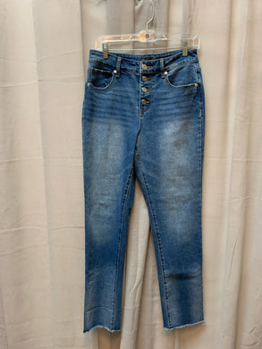 SIZE 6 MAURICES Jeans