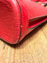 LOUIS VUITTON Tote