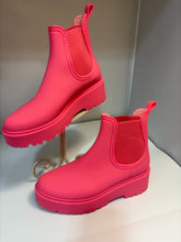 SIZE 8 SHU SHOP Boots