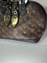 LOUIS VUITTON Tote