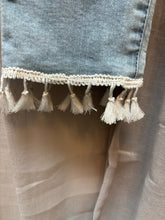 SIZE 8 IVANKA TRUMP Jeans