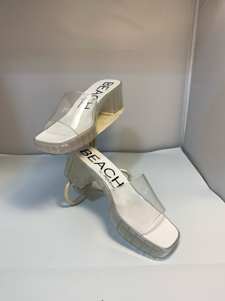 SIZE 9 BEACH BY MATISSE Sandals