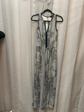 SIZE 2 WHITE HOUSE BLACK MARKET Dress