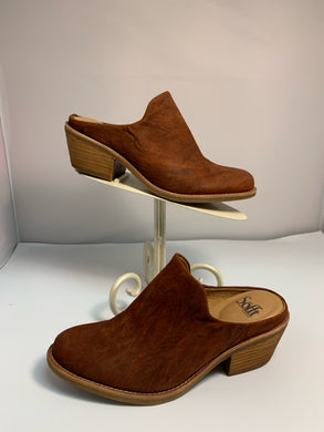 SIZE 6.5 sofft Booties